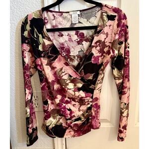 00s Floral Wrap 3/4 Sleeve Top